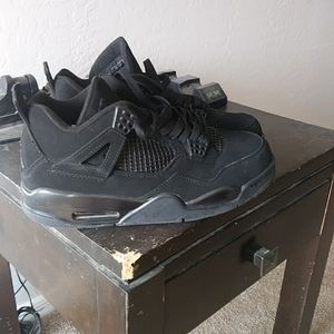 Jordan 4 blackcats